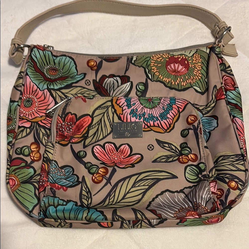 LilLio AmsterdamTan and Green Shoulder Bag with Artistic Floral Design